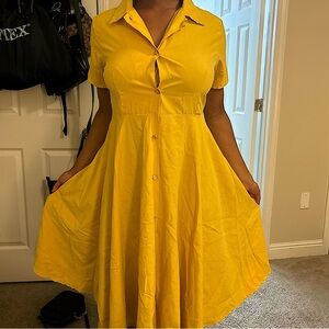 Yellow vintage shirt dress with button up detail. Size 6 #midi #vintage #dress